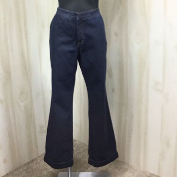 IZOD High Waist Dark Wash Flare Leg Bell Bottom Style Jeans Size 12 - Picture 1 of 7